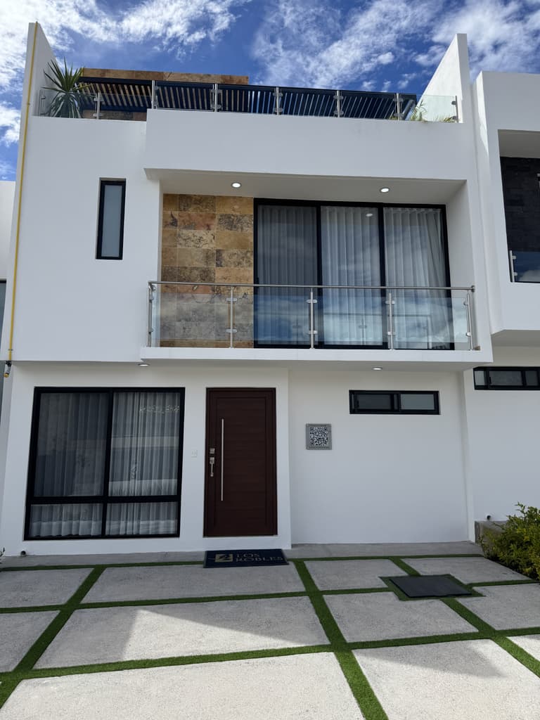 Casa en condominio en venta Querétaro - foto 1