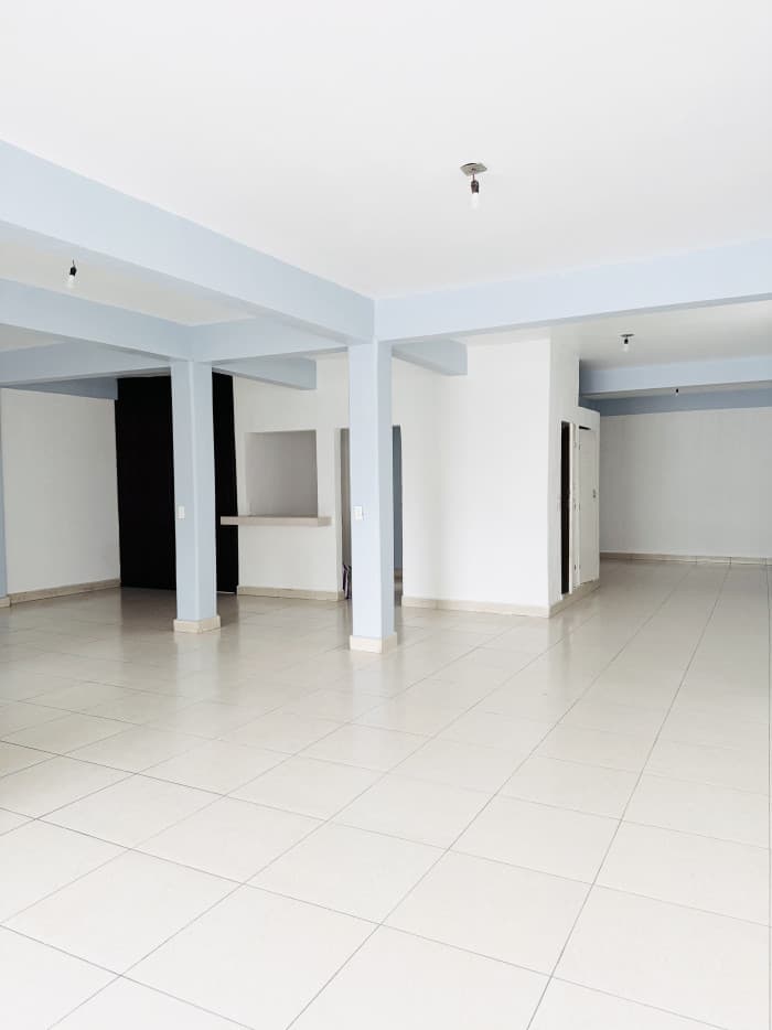 Casa en venta a una cuadra de metro Ecatepec - Estancia piso 1