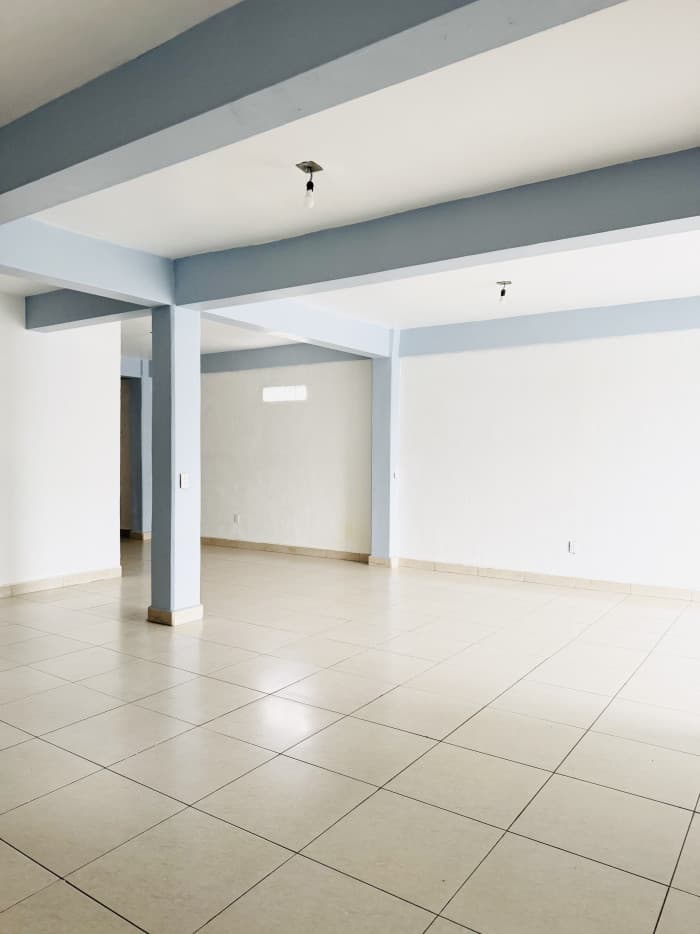 Casa en venta a una cuadra de metro Ecatepec - Estancia piso 1