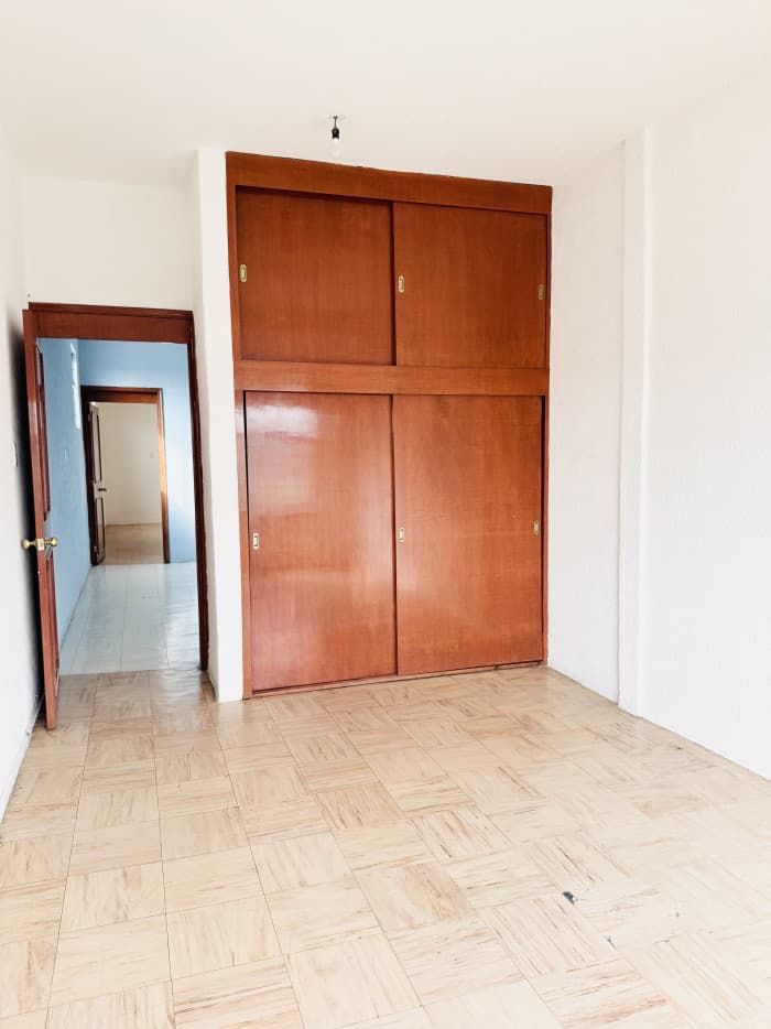 Casa en venta a una cuadra de metro Ecatepec - Recamara piso 2