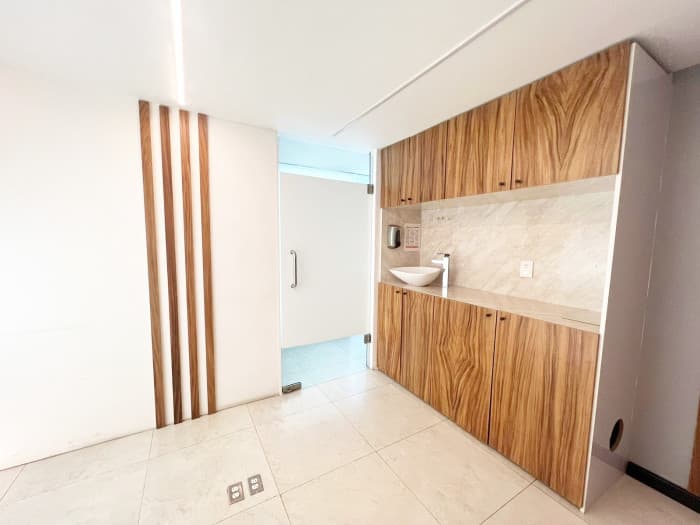 Edificio comercial en renta colonia Polanco - Consultorio