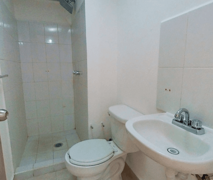 Departamento remodelado en venta en la Obrera - Baño