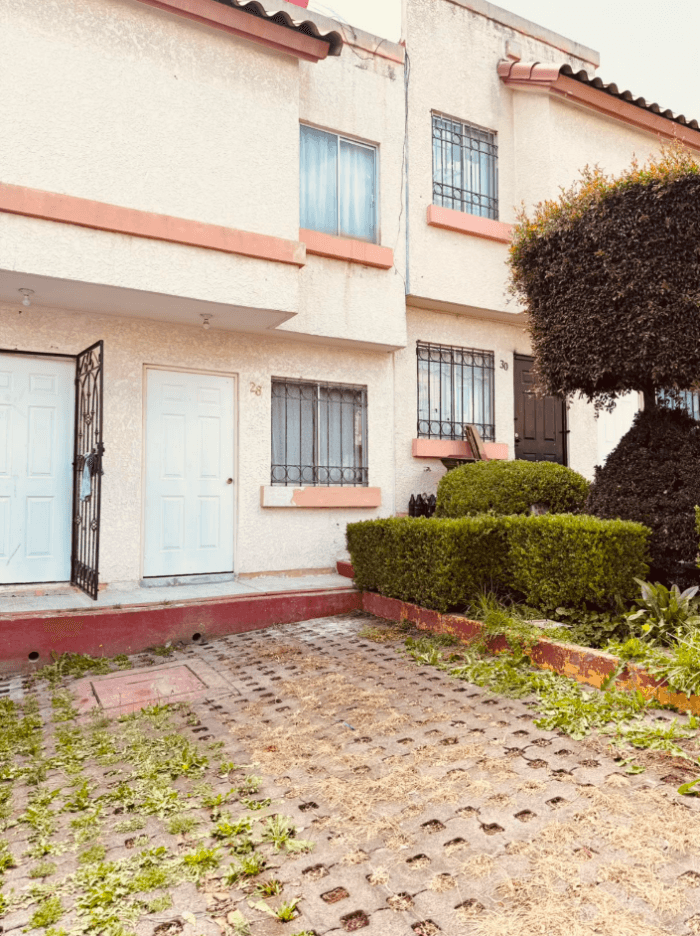Casa en venta en Villas del Real, Ojo de agua, Tecamac - Estacionamiento