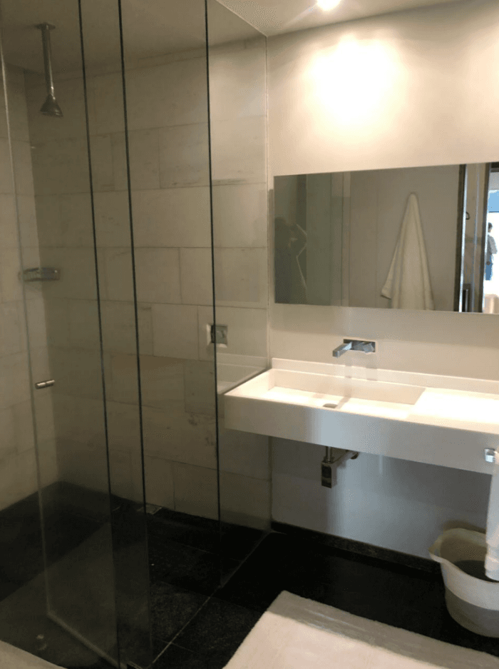 Departamento de lujo amueblado en renta Reforma CDMX - Baño