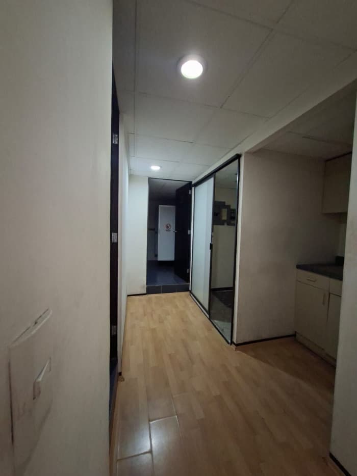 Oficina en renta en Anzures - Pasillo a baños