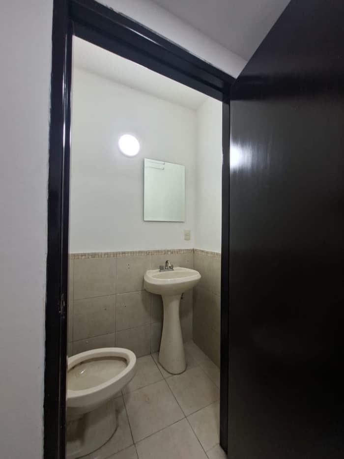 Oficina en renta en colonia Anzures - Baño privado